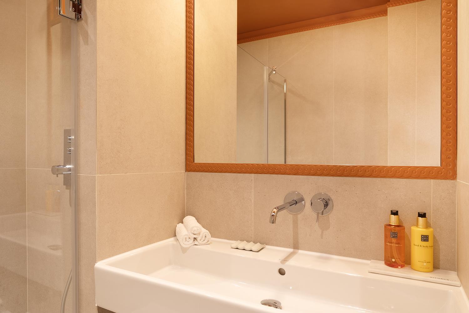 Paris Home Collection Serviced Apartments In Opera - Rue Saint-Lazare Luaran gambar